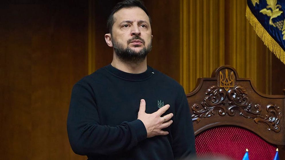 Zelensky: «Si deve costringere la Russia a una pace giusta con la forza».