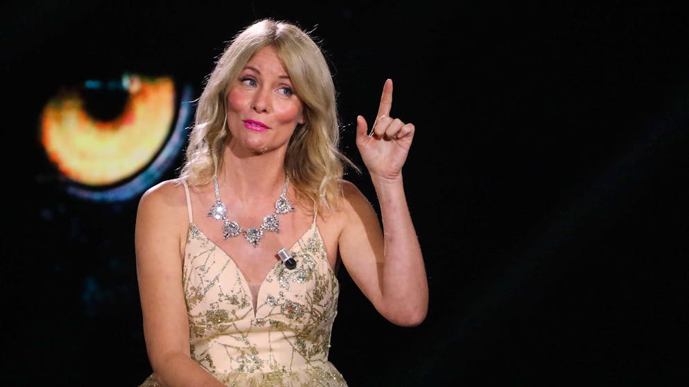 Flavia Vento scatenata.