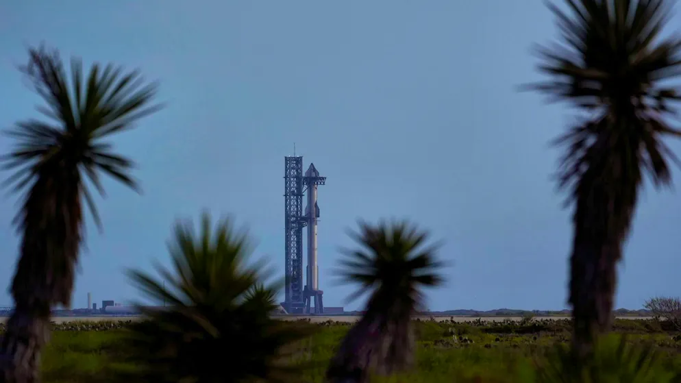 Starship rocket system launches test flight - Gallery. Still on the ground, but ready: The SpaceX mega rocket "Starship".