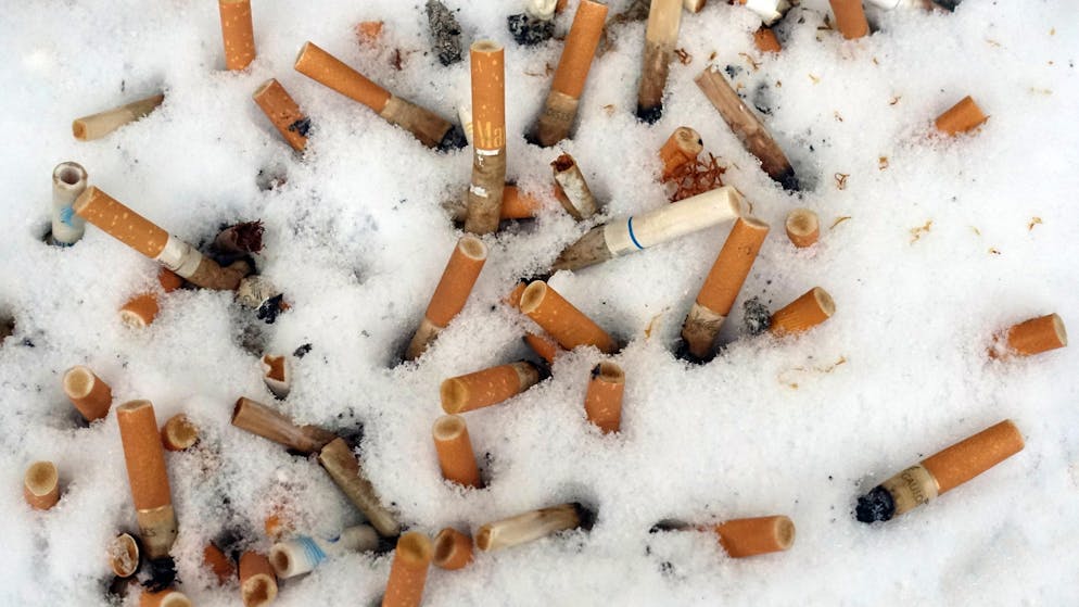 Ski resort in France shows the way. Will smoking on the slopes soon be a thing of the past in Switzerland?