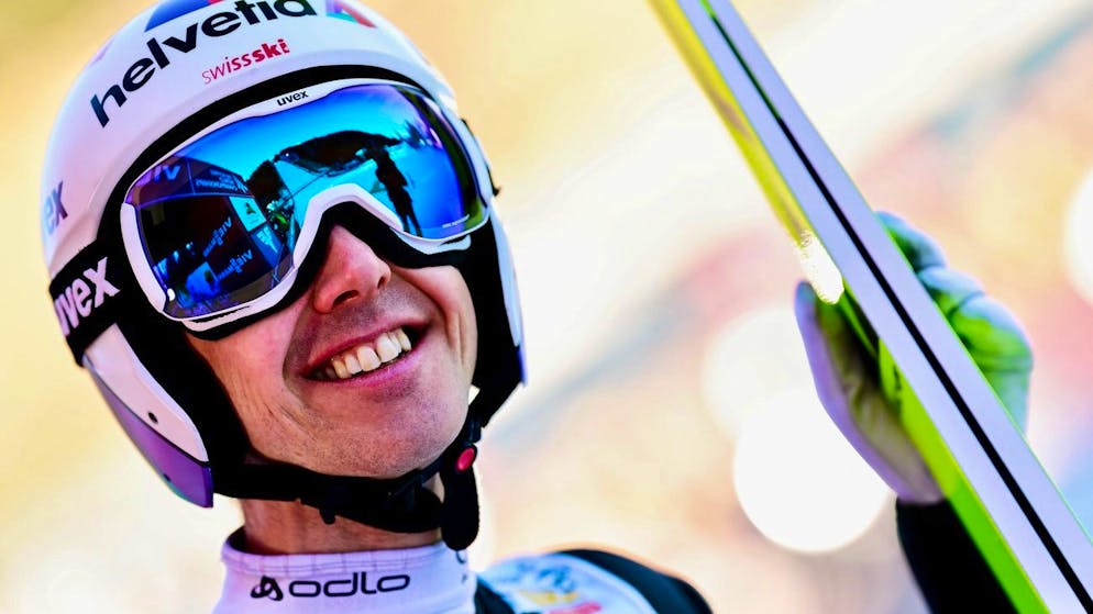 Simon Ammann décollera ce week-end pour le début de la Coupe du monde (archive).