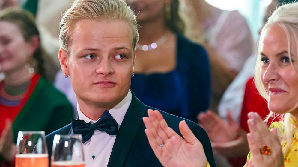 Prozess droht zu platzen. Mette-Marits Sohn muss mindestens vier Wochen in U-Haft