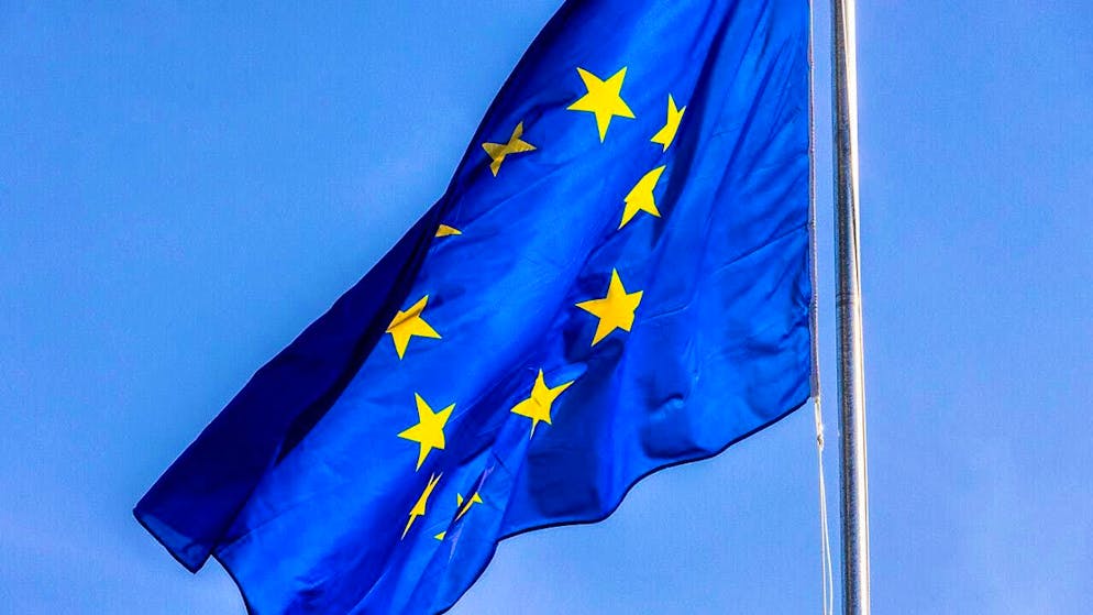 ARCHIVE - The flag of the European Union flies in front of the European Parliament building in Strasbourg. Photo: Philipp von Ditfurth/dpa