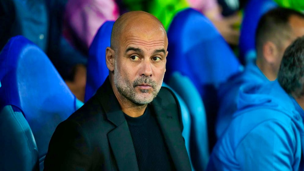 Pep Guardiola continues his work in Manchester.