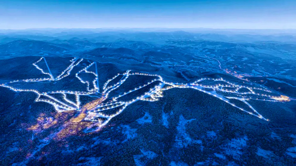 An XXL ski resort is to be built in western Ukraine with the Goro Mountain Resort - construction time: 15 years.