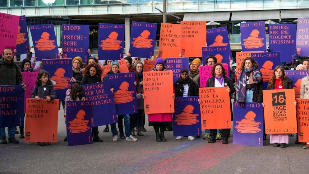 Un'immagine del lancio della campagna a Berna