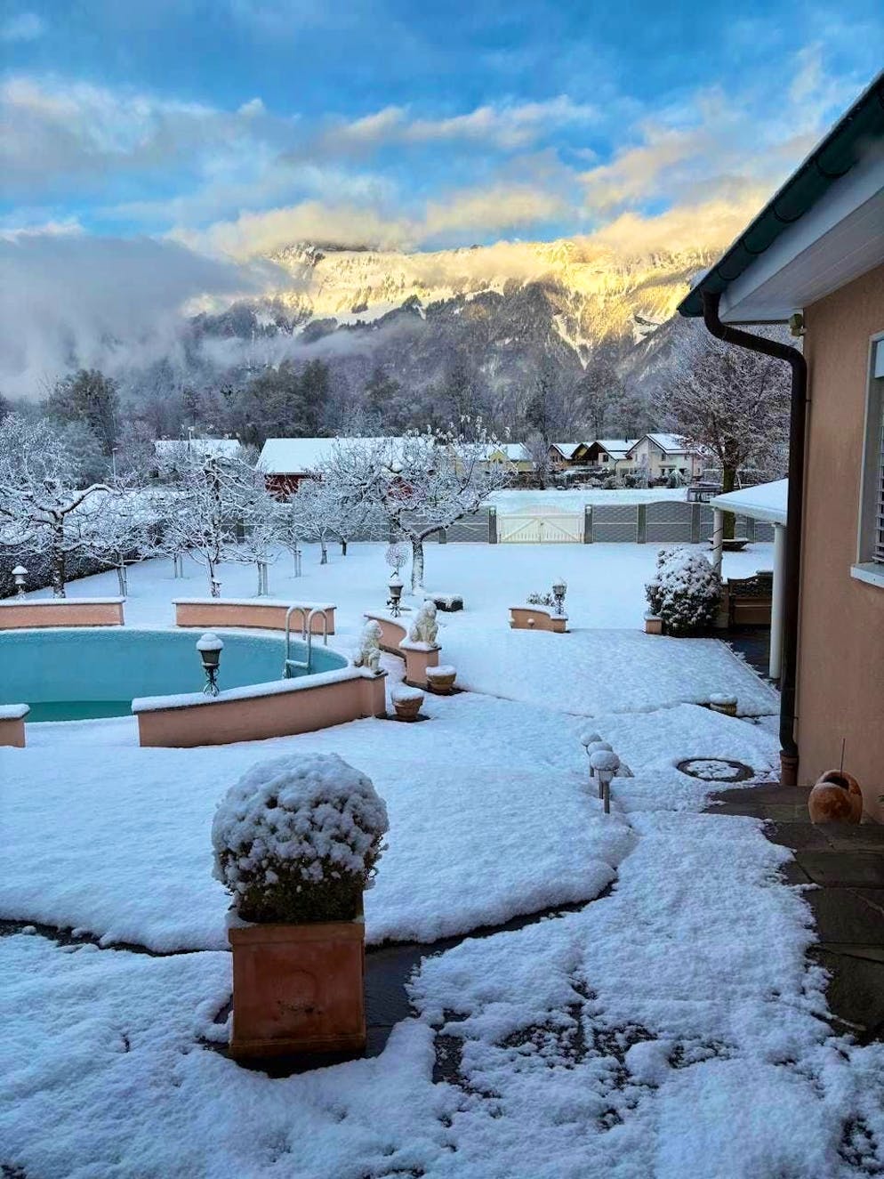 Winter onset Switzerland November 2024. Beautiful snowy atmosphere on Friday in Ruggell FL