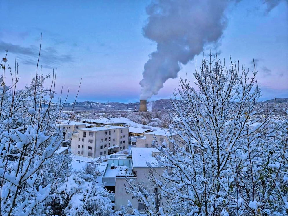 Winter onset Switzerland November 2024. It has also snowed in Gretzenbach SO. 