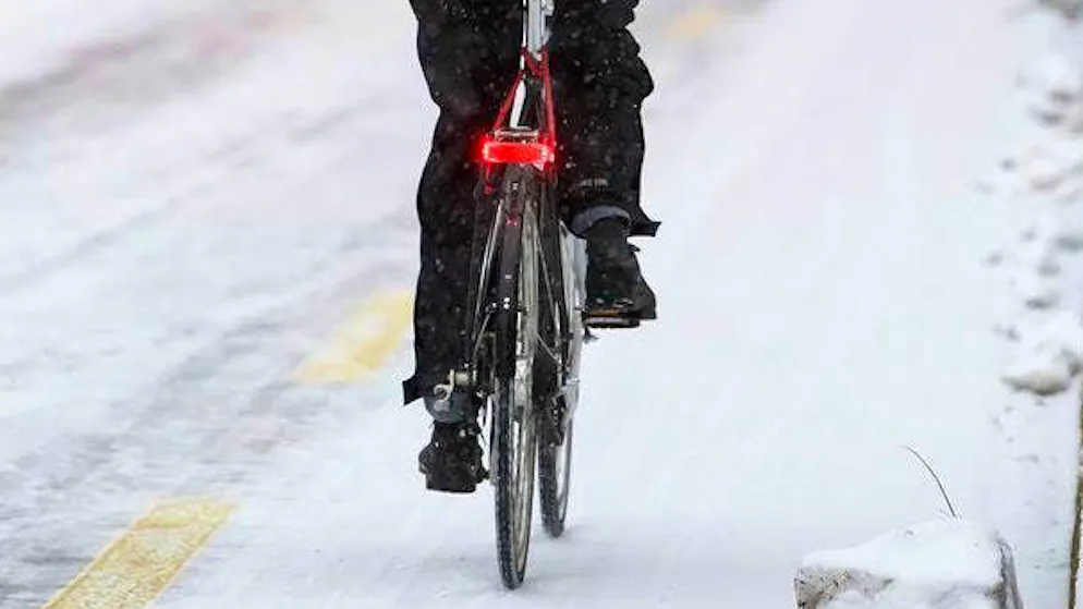 Food is also delivered in wind and weather.
