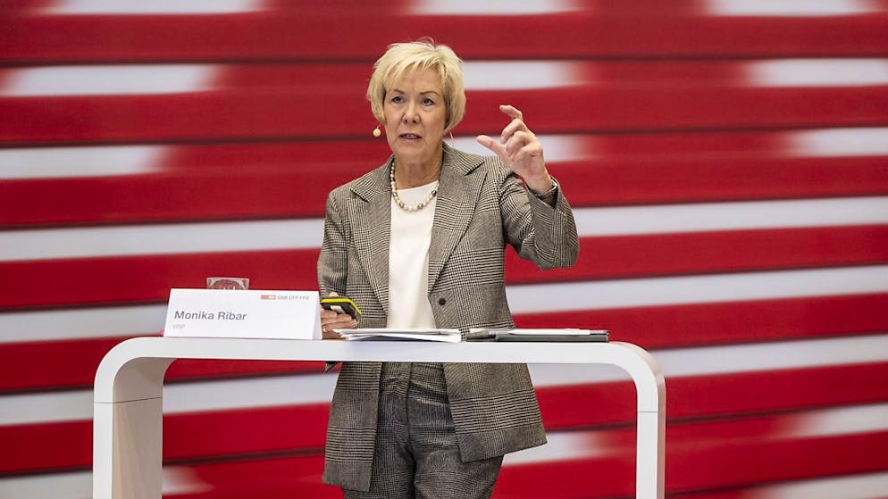 Malgrado l'utile previsto nel 2024, la situazione finanziaria delle FFS rimane tesa ha dichiarato Monika Ribar, presidente del consiglio di amministrazione delle FFS, in un'intervista a CH Media. (immagine d'archivio)