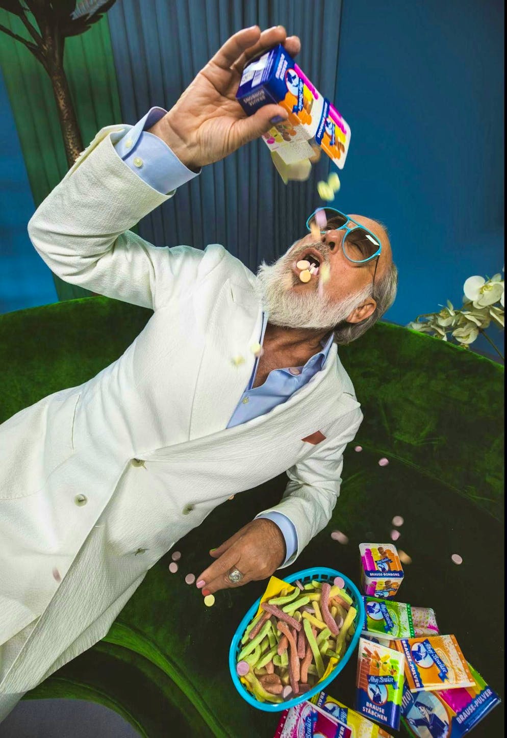 "I was booked for my first commercials - from the savings bank to the vacuum cleaner company. After that, my life slowly got back on track." Friedrich Liechtenstein.