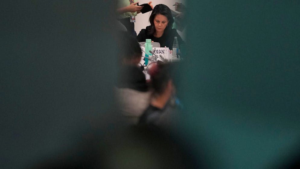 Groups of countries leave the room. Climate summit threatens to fail after scandal