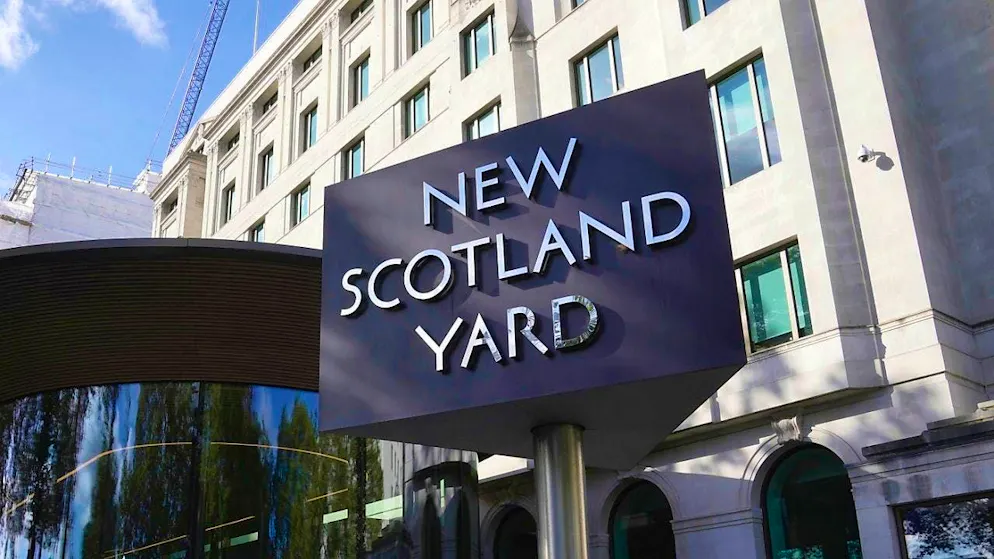 ARCHIVE - A package was detonated in a controlled manner at Euston station in the British capital, according to Scotland Yard. Photo: Kin Cheung/AP/dpa