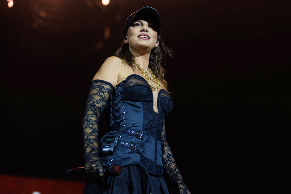 Emma Marrone riavvolge il nastro, ricordando l'ingresso nella scuola di «Amici» coinciso con la prima diagnosi di tumore alle ovaie (foto d'archivio).