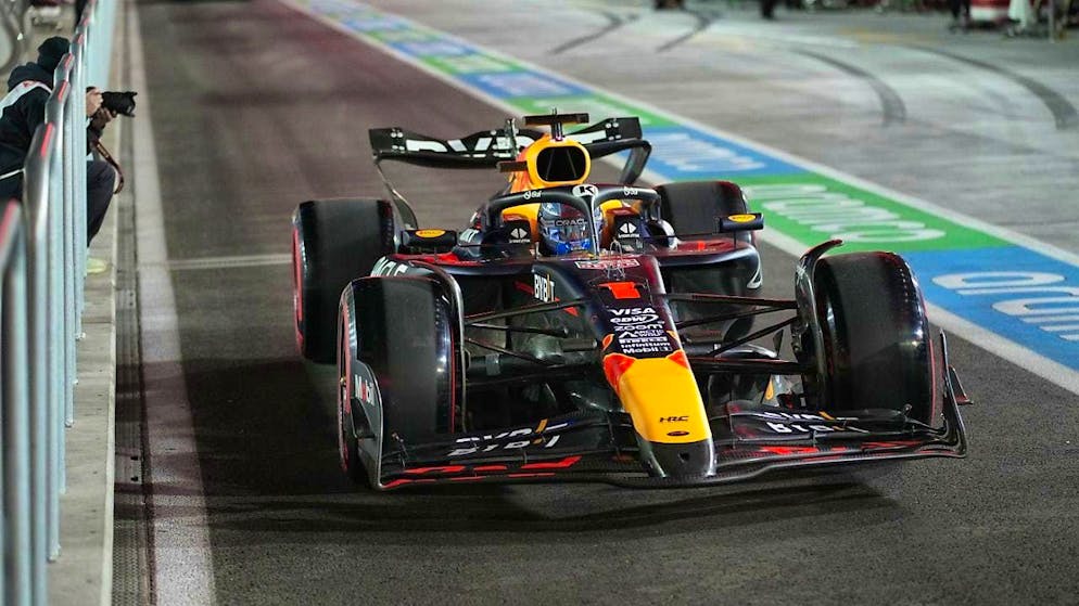 Max Verstappen puts himself in a good position to become world champion again on Sunday in qualifying in Las Vegas