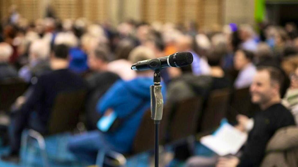 Having a say at the municipal assembly from the age of 16 and deciding on cantonal voting proposals: This was the aim of a popular initiative in the canton of Aargau. The people clearly said no to this demand. (symbolic image)