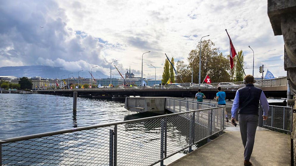 Les citoyens de la Ville de Genève n'ont pas voulu du projet de passerelle piétonne du Pont du Mont-Blanc (archives).