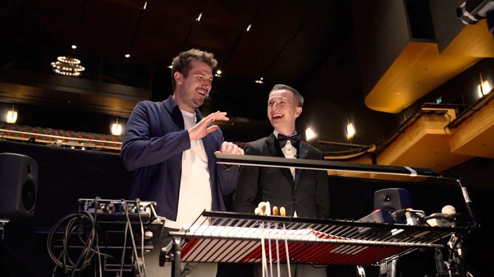 blue News testet. So schwer ist es, ein Orchester zu dirigieren