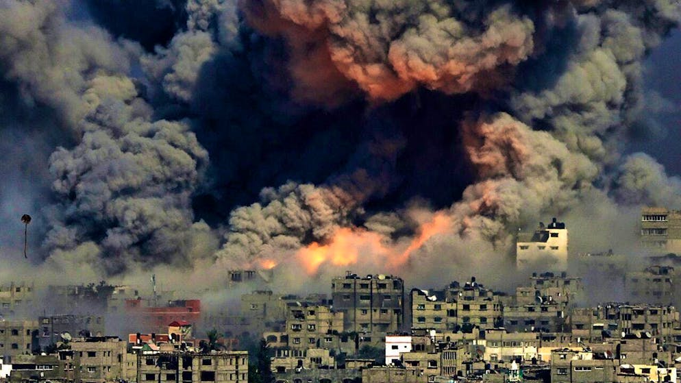 The number of casualties from air strikes on Gaza depends on whether the question is asked in Arabic or Hebrew.