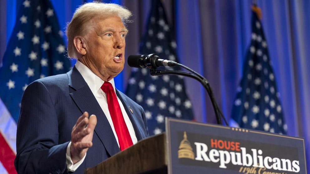 UE e GB tremano. Trump lancia la guerra dei dazi a Messico, Canada e Cina