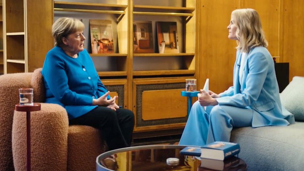 Hazel Brugger erstarrt vor Angela Merkel. Wo ist die Königin der Schlagfertigkeit geblieben?