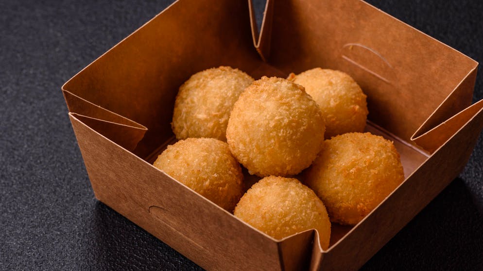 16 years on the job. Employee eats croquette - dismissed