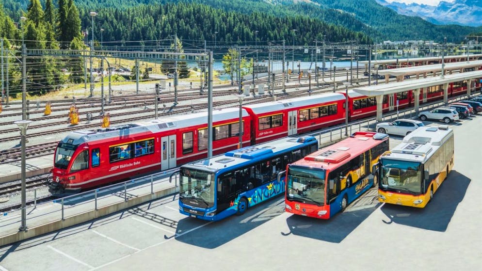 A partire dal 15 dicembre ci saranno diversie modifiche per i collegamenti in treno e su autobus nei Grigioni.
