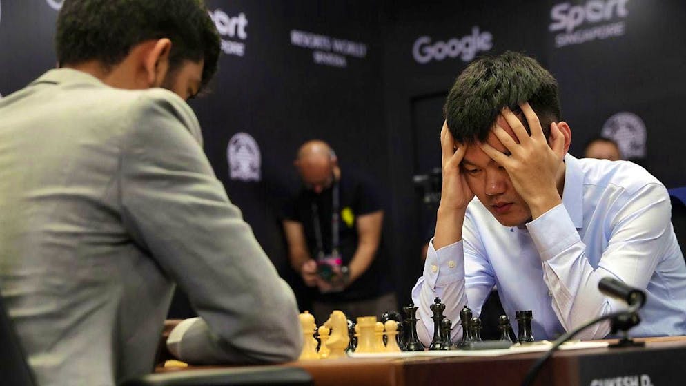 The Chinese defending champion Ding Liren has to accept an equalizer in the World Championship duel against the Indian prodigy Dommaraju Gukesh