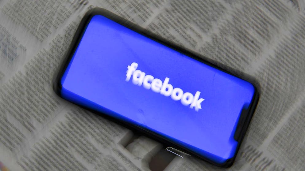 L'Australia diventa il primo stato al mondo a decidere a livello di governo lo stop all'uso dei social per gli under 16 (foto simbolica)