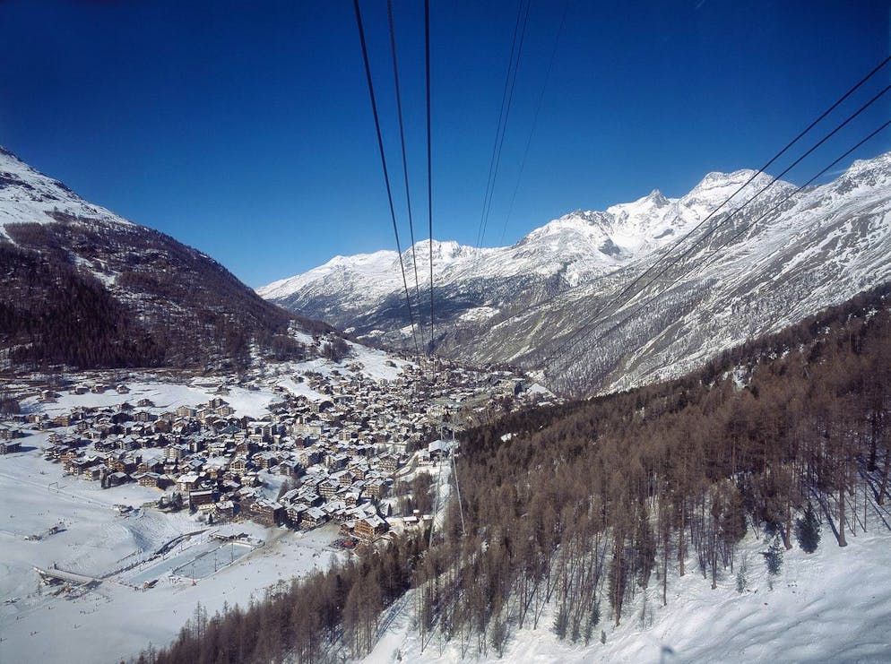 A hotel in Saas-Fee USA is closing with a new Saison-Abo.