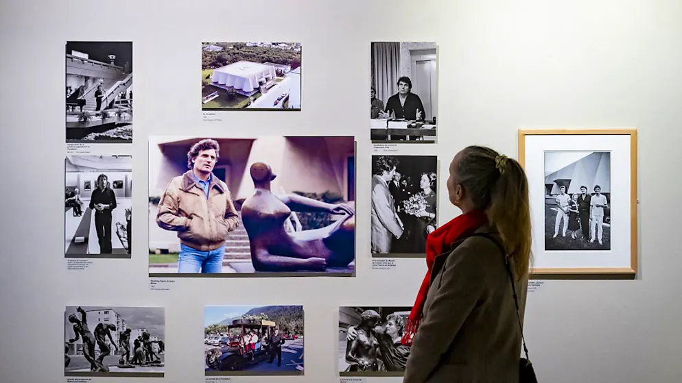 La Fondation Giannada rend hommage à son fondateur Léonard Giannada en revenant dans une exposition sur diverses étapes importantes de sa vie.