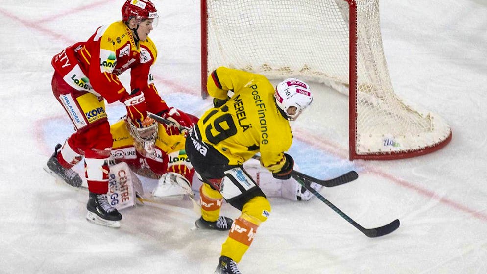 Ajoie with big turnaround - derby wins for ZSC and Bern - Gallery. Waltteri Merelä shoots SC Bern to a 1-0 mini victory in Biel
