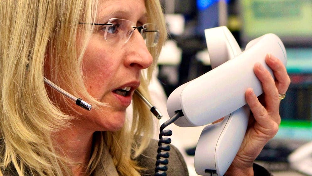 According to the survey, one in three people are affected by health restrictions at work (symbolic image)