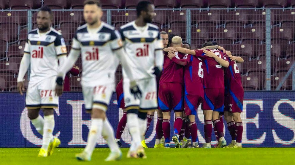 Leap to 1st place missed: The FC Lugano players leave Geneva with their heads hung low