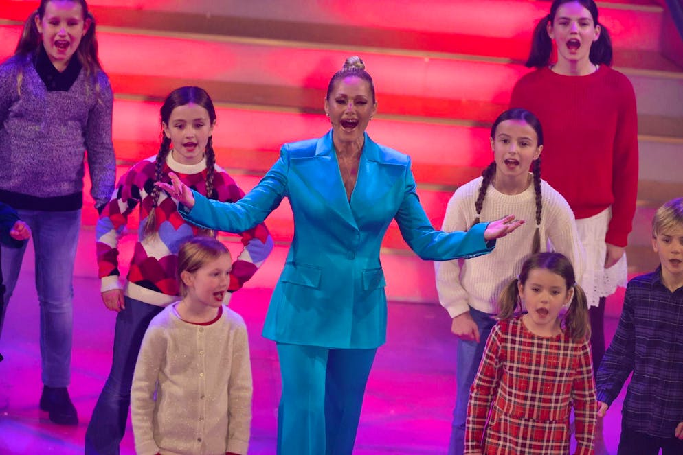 Ex-couple on one stage: Helene Fischer at Silbereisen show - Gallery. Fischer sang a medley of children's songs from her new album.