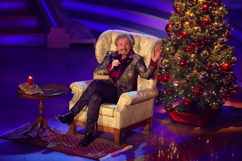 Ex-couple on one stage: Helene Fischer at Silbereisen show - Gallery. He read out a personal Christmas story.