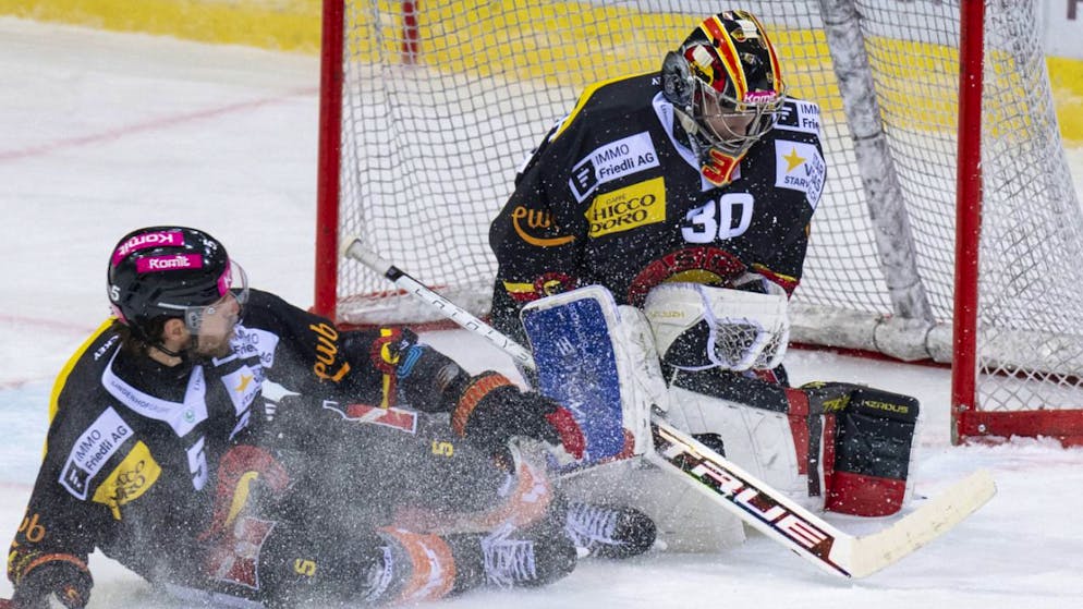 Der Berner Goalie Philip Wüthrich brillierte in der Schlussphase