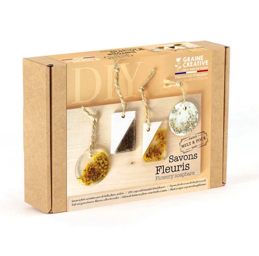 7 Geschenkideen für die beste Freundin. Falls die beste Freundin gerne bastelt: ein DIY-Kit für Seifen mit getrockneten Blumen von Geschenkidee für 29.95 Franken.