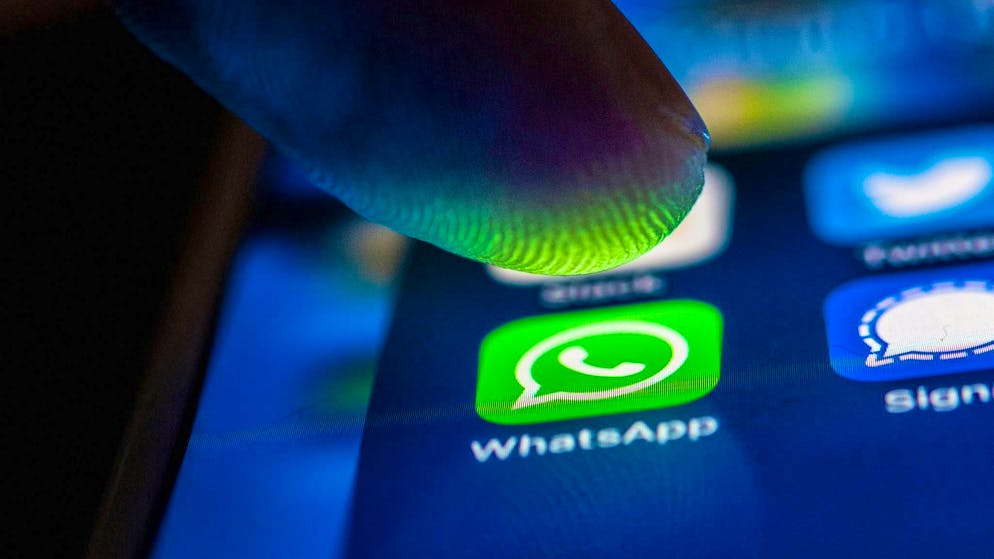 Colpiti anche gli svizzeri. Una falla di WhatsApp permette l'accesso a miliardi di profili, ecco cosa fare