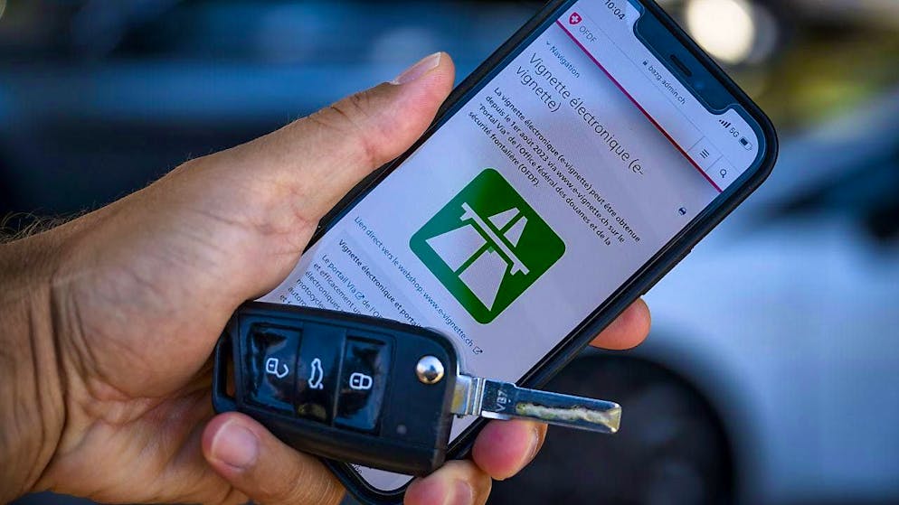 Il contrassegno elettronico può essere acquistato online ed è collegato alla targa del veicolo.