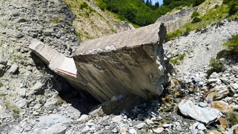 Die Sperren im Wildbach bei Schluein, Falera und Ilanz GR sind in einem besorgniserregenden Zustand und müssen saniert werden.