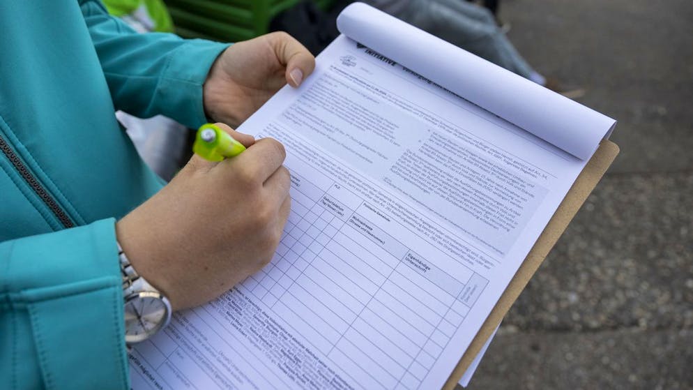 Der Skandal um gefälschte Unterschriften für Volksinitiativen hat dieses Jahr die Schweiz erschüttert. (Themenbild)
