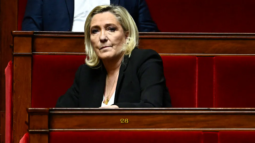 France. Barnier ne pensait pas que Marine Le Pen «oserait» la censure