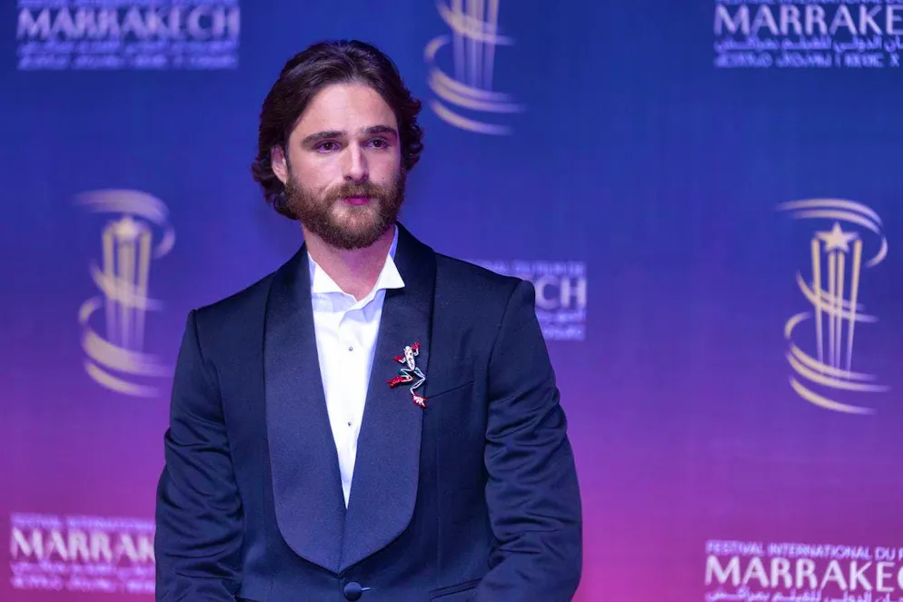 Fans outraged by Jacob Elordi's new look. Jacob Elordi now wears a beard. The Australian actor presented his new look at the International Film Festival in Marrakech, Morocco - and the web is going crazy.