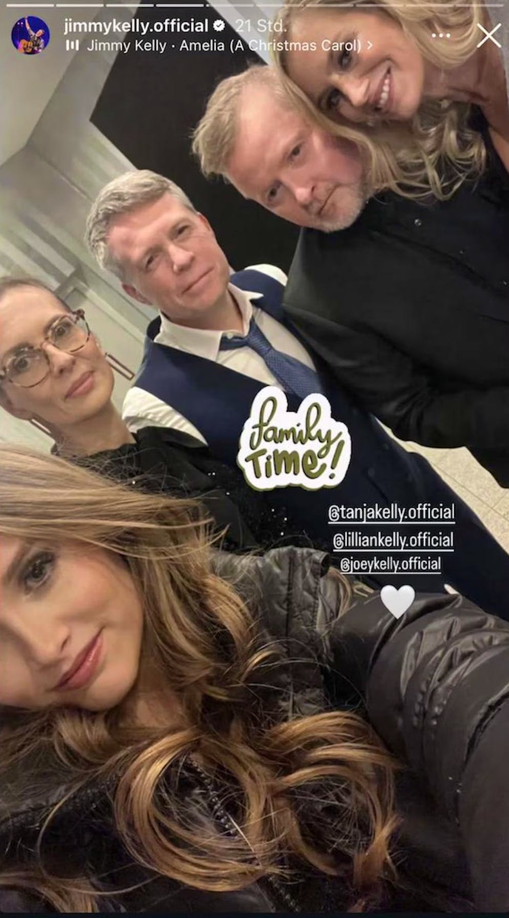 Jimmy Kelly teilte eine Instagram-Story, in der Joey Kelly mit kurzem Haarschnitt zu sehen ist. 