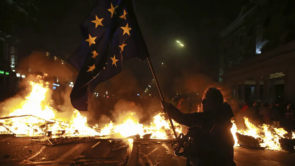 Géorgie. 26 blessés lundi soir, principalement des manifestants