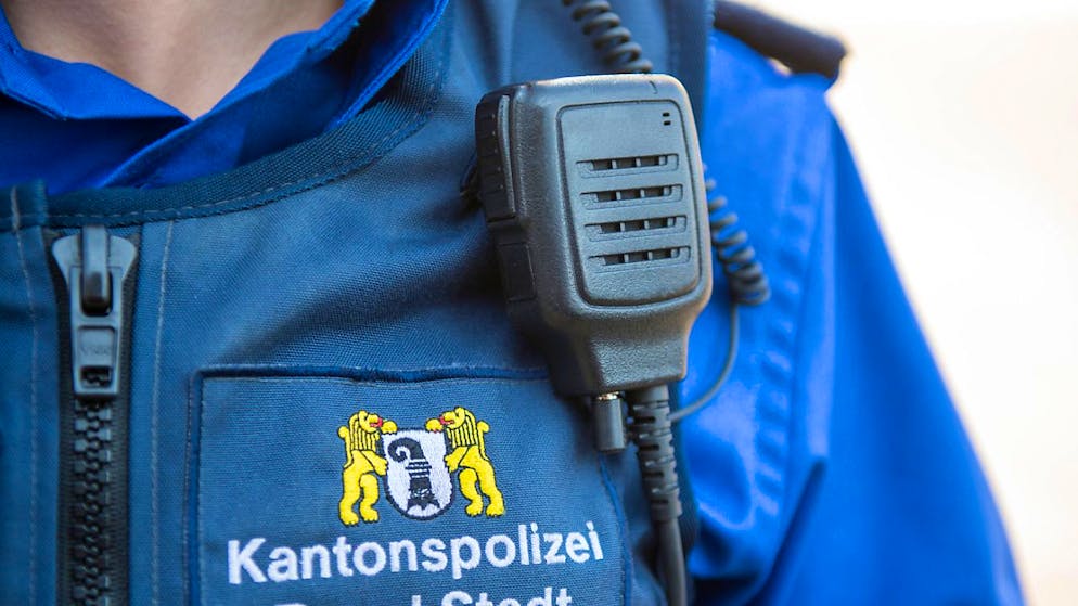 Die Kantonspolizei Basel-Stadt sucht Zeugen des Unfalls. (Symbolbild)