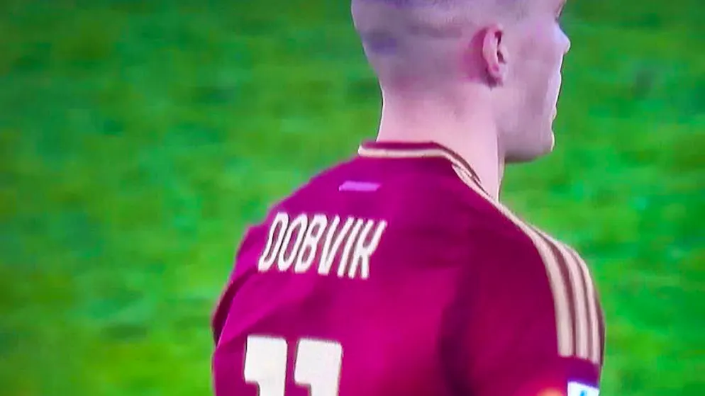 "Dobvik" instead of "Dovbyk" is written on the jersey of Roma's star striker.