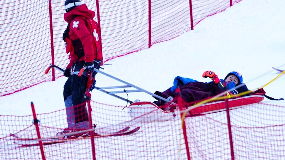 Mikaela Shiffrin had to be transported away by rescue sled in Killington.