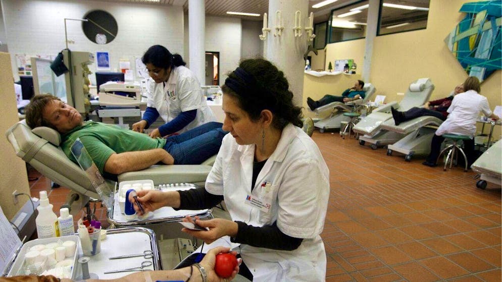 The holidays and weekends over Christmas and New Year pose a particular challenge for the blood supply in Swiss hospitals. (archive picture)
